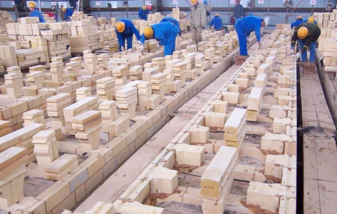 Refractory brick lining installation